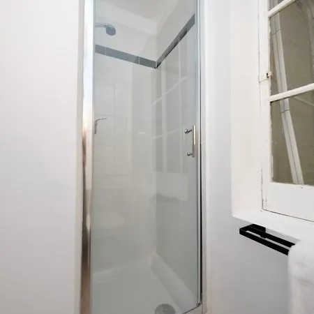 - Petit Studio, Hyper Centre * Ruão